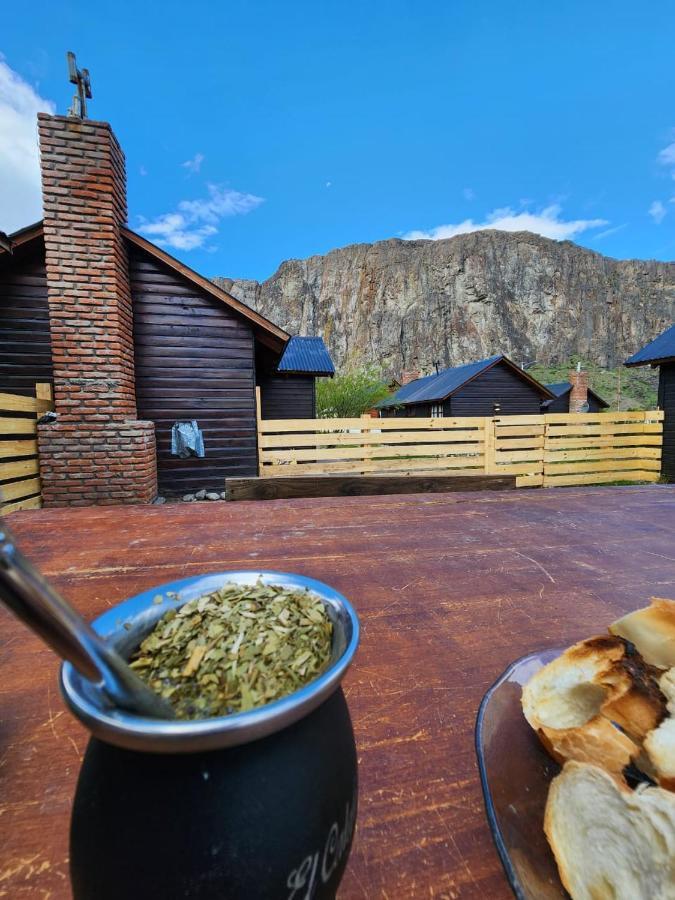 Hostel Cerro Torres เอลชัลเตน ภายนอก รูปภาพ