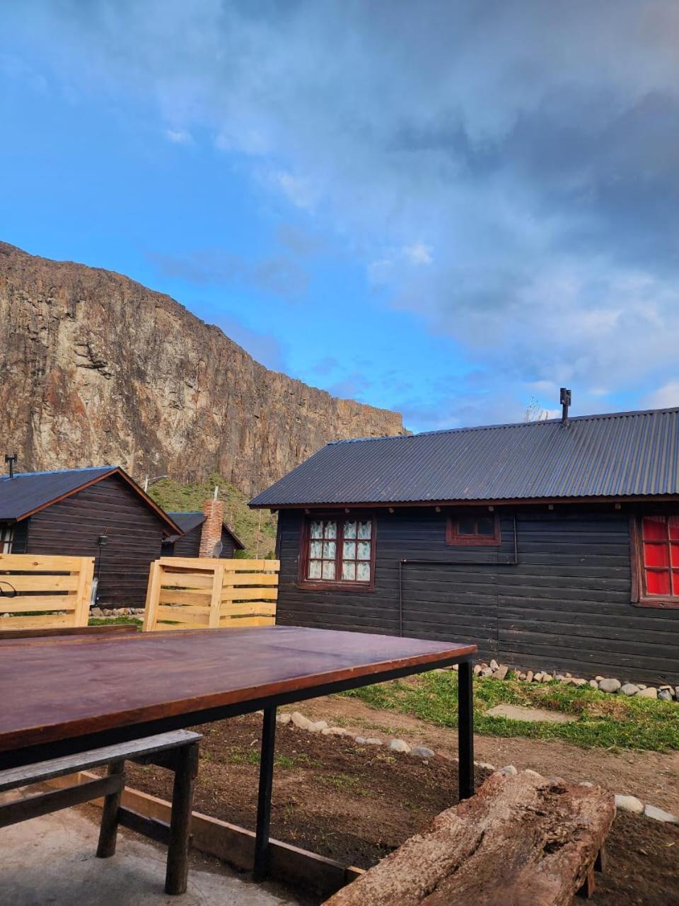 Hostel Cerro Torres เอลชัลเตน ภายนอก รูปภาพ